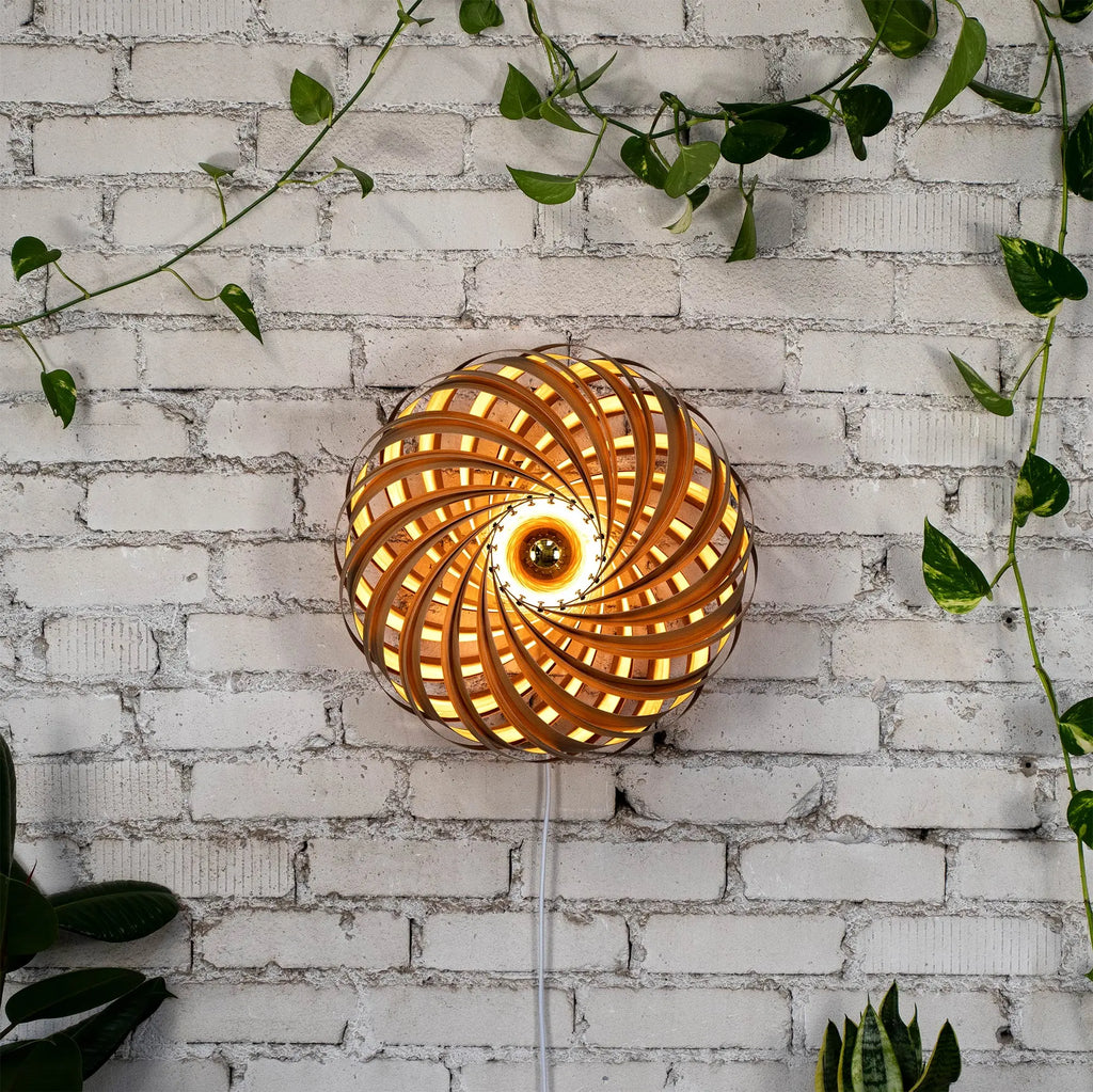 Wall light 'Veneria' made from amber tree 50 cm Gofurnit